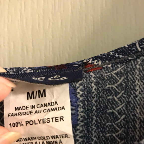 BatWing PopOver Top - Picture 4 of 5